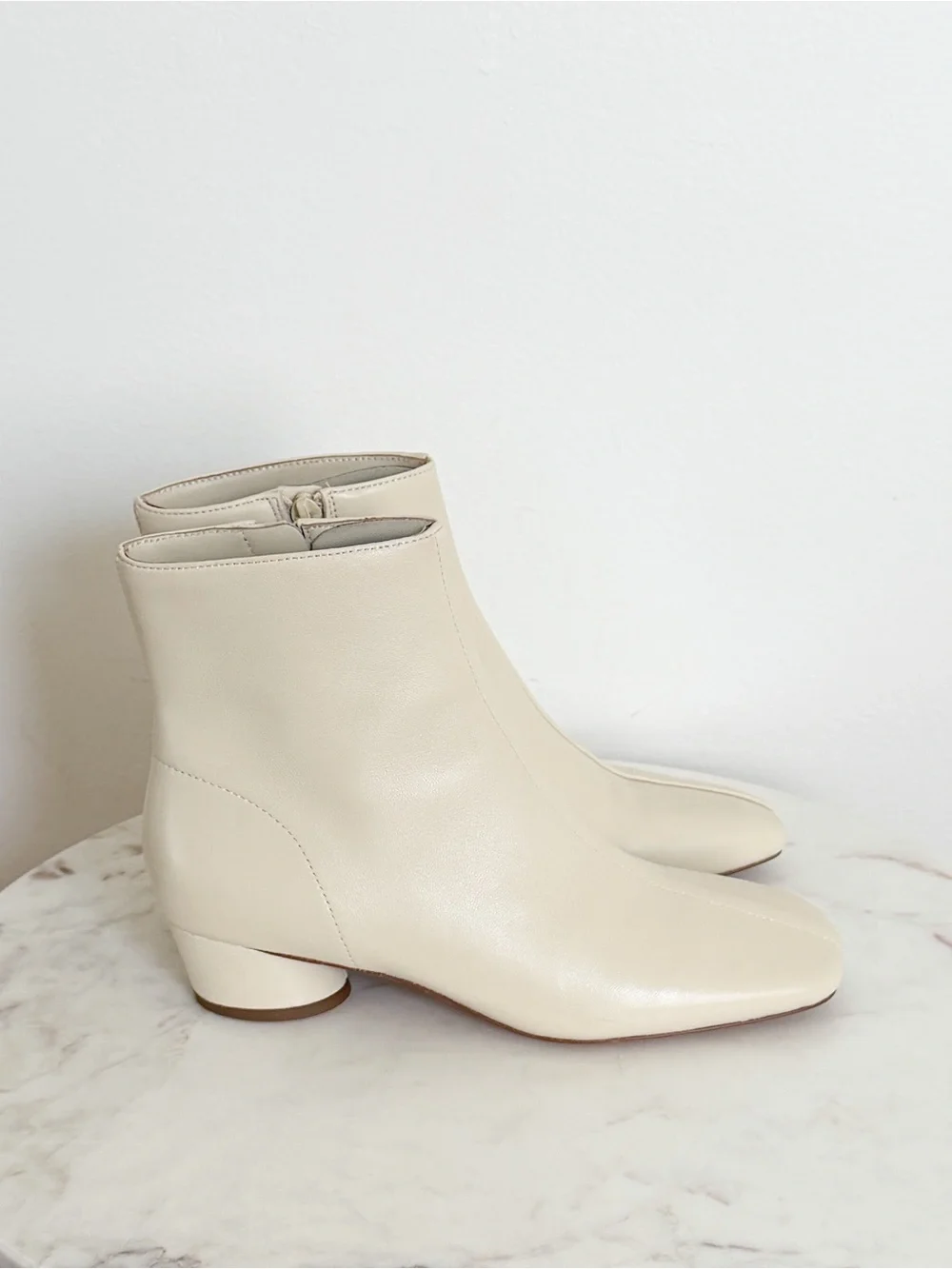 Vince Ravenna Leather Bootie Moonlight Size 6 US/ 36 EU